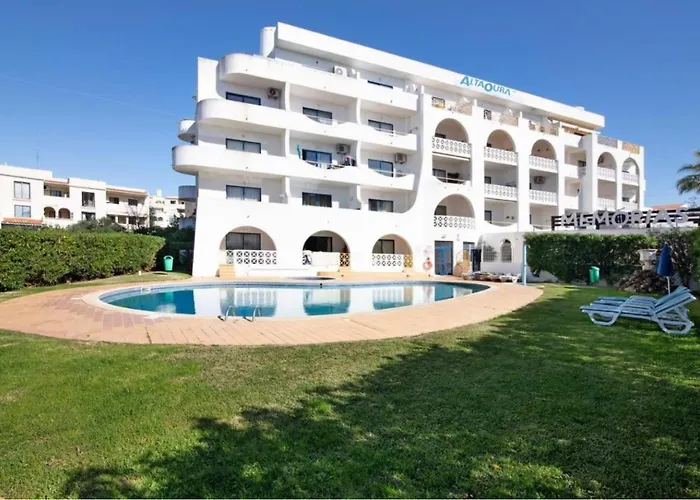 Alta Oura Beach Apartment